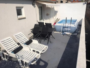 Apartment Siniša - 300 m from beach